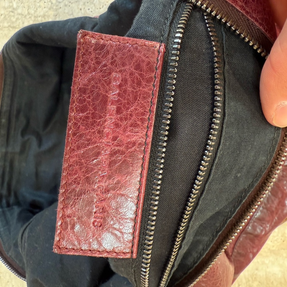 Balenciaga men’s day shoulder Red Leather messenger Bag - Picture 9 of 10